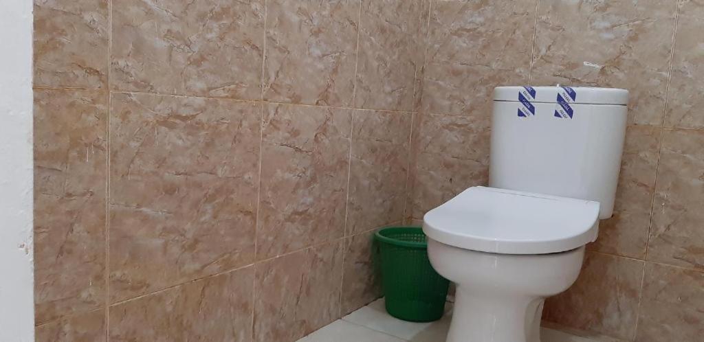 Adelya Homestay Прая Екстер'єр фото